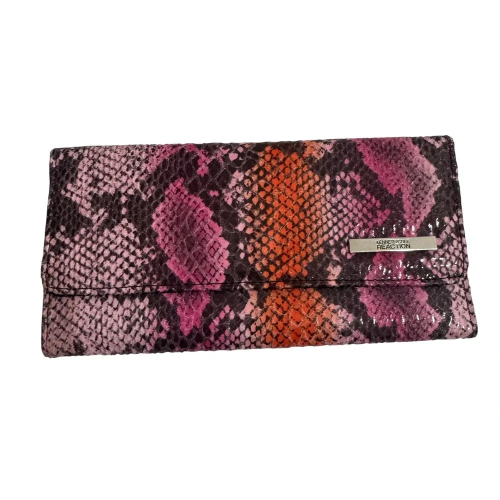 Kenneth Cole Reaction Pink Orange Snakeskin Trifold Wallet Faux Leather Clutch